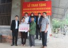 Trao nhà tình nghĩa cho hộ nghèo tại bản Trãi 1 Thị Trấn Lang Chánh