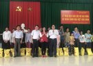 Tặng quà cho hộ gia đình có hoàn cảnh đặc biệt khó khăn xã Đồng Lương